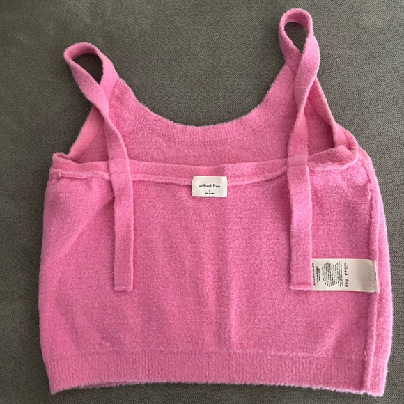 ARITZIA - Wilfred pink fuzzy slightly cropped tank top. - Picture 3 of 3